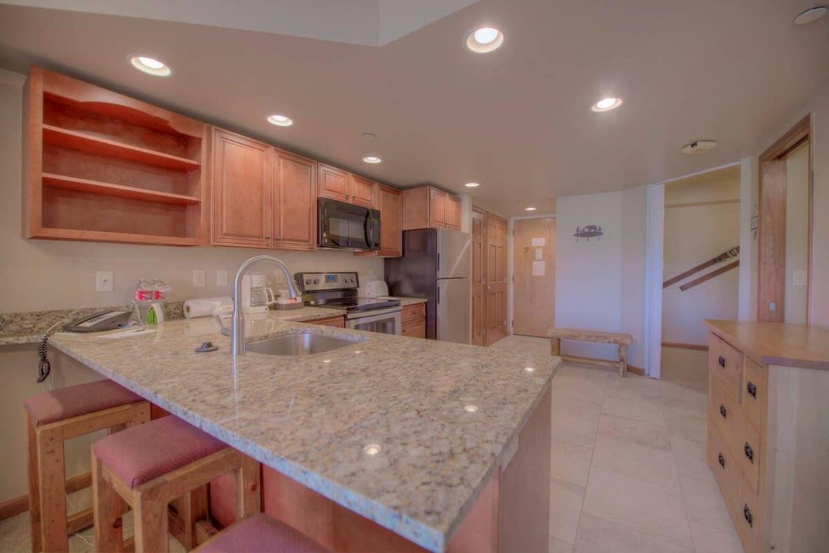 One Bdr Ski In Ski Out Condo Breckenridge Exterior photo